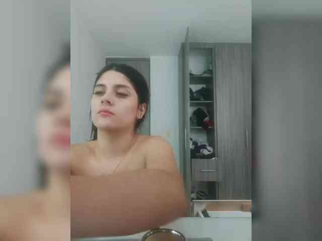 amy-saenz webcam