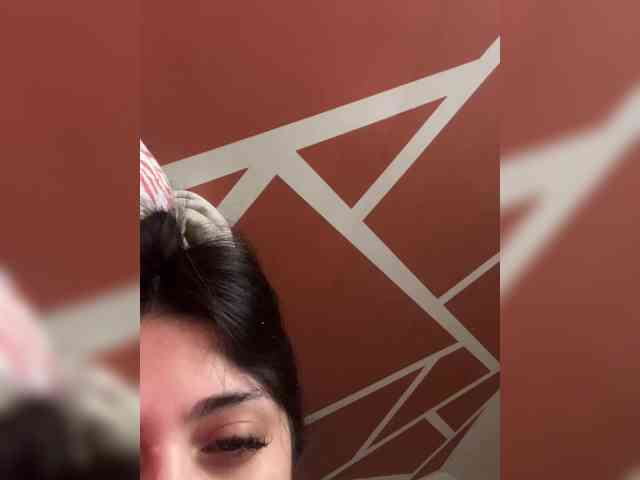amy-saenz webcam