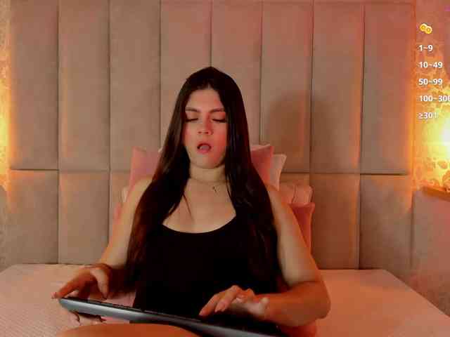 amy-saenz webcam