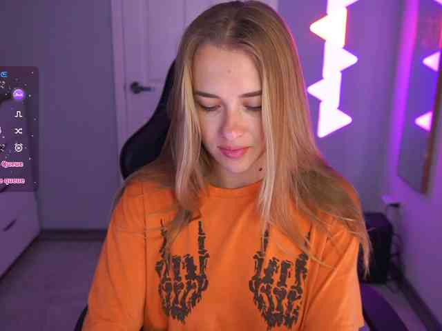 DanikaDillan webcam