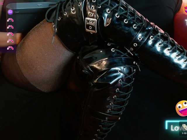 MissVioleta's BongaCams show and profile