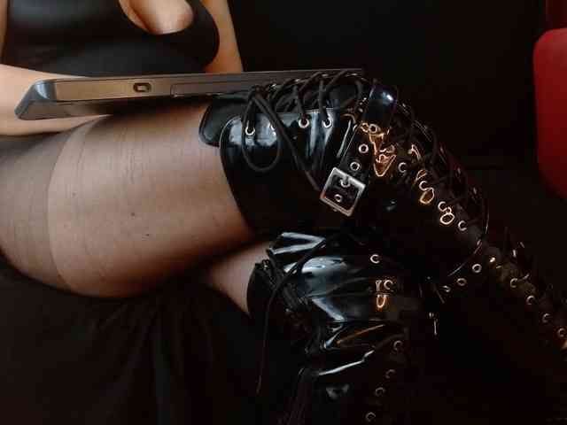 MissVioleta MissVioleta