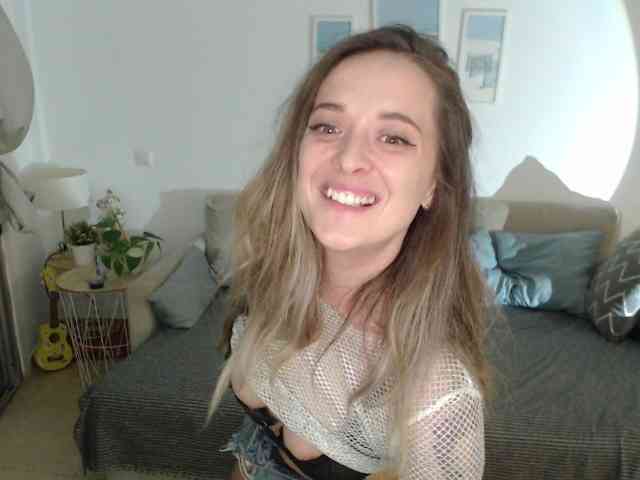WonderOlesya webcam