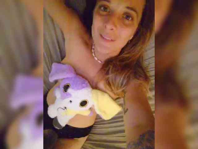 WonderOlesya webcam