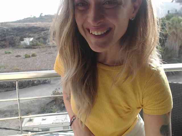WonderOlesya webcam