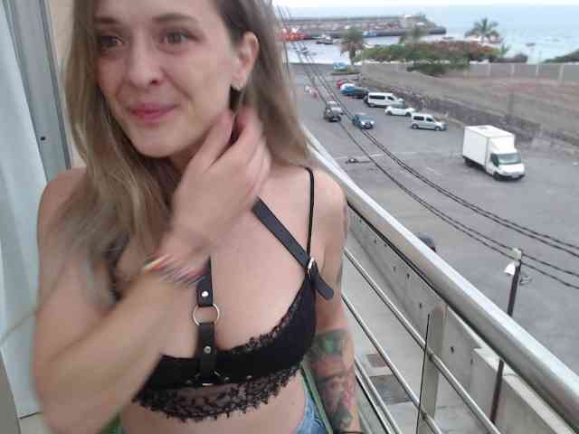 WonderOlesya webcam