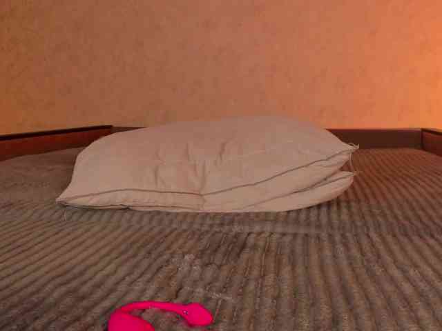 millaeyes webcam