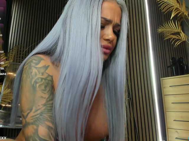 DiamondJo live cam