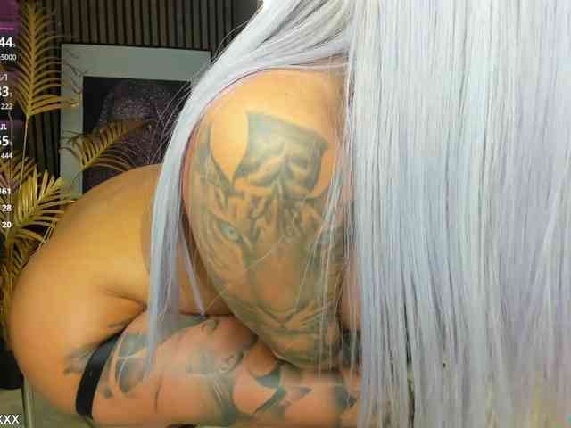 DiamondJo Live Webcam on BongaCams