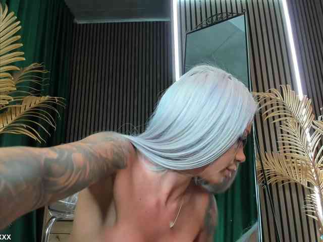porno chat room DiamondJo