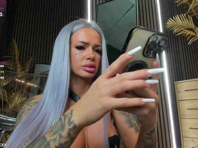 DiamondJo Live Webcam on BongaCams