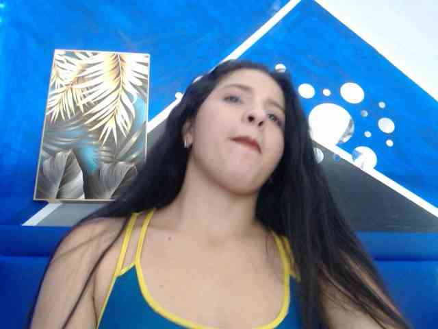 kanyss-lov3 webcam