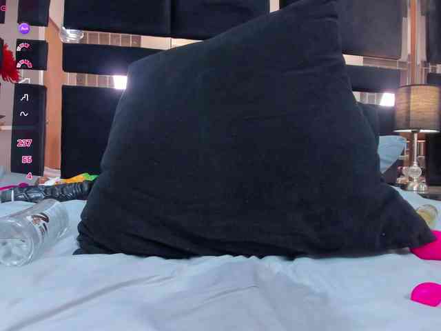 karina-mason webcam