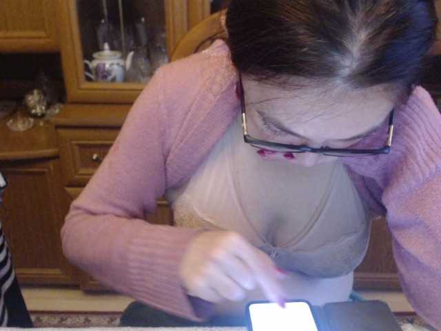 Larrisa3 on BongaCams