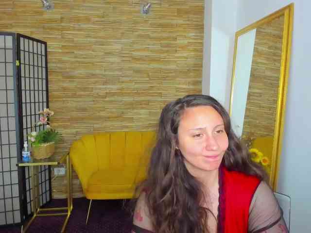AishaRouhi webcam