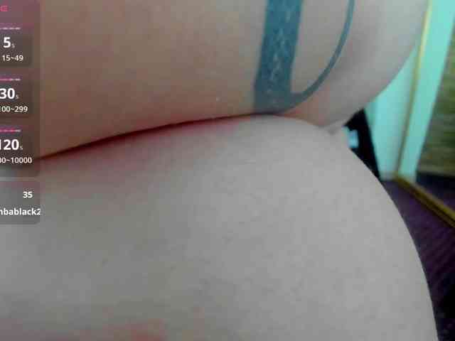 AishaRouhi webcam