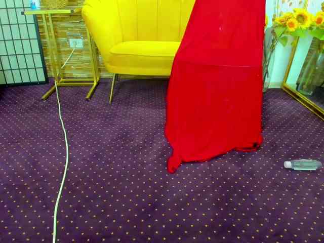AishaRouhi webcam