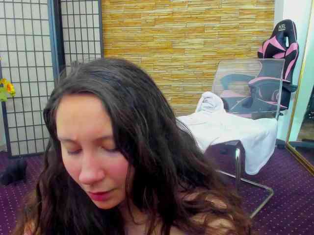 AishaRouhi AishaRouhi