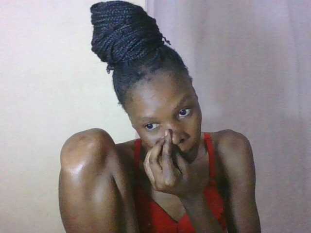 Sweetpetite254's BongaCams show and profile