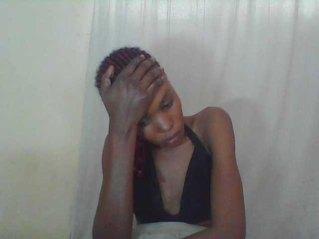 Sweetpetite254 webcam bongacams model stream image