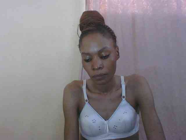 Sweetpetite254 webcam