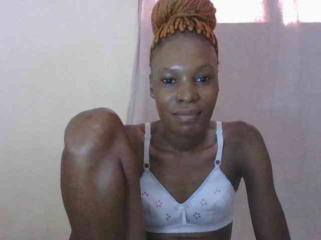 Sweetpetite254 webcam