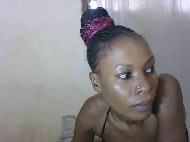 Sweetpetite254 webcam