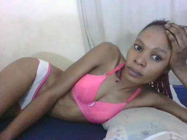 Sweetpetite254 webcam