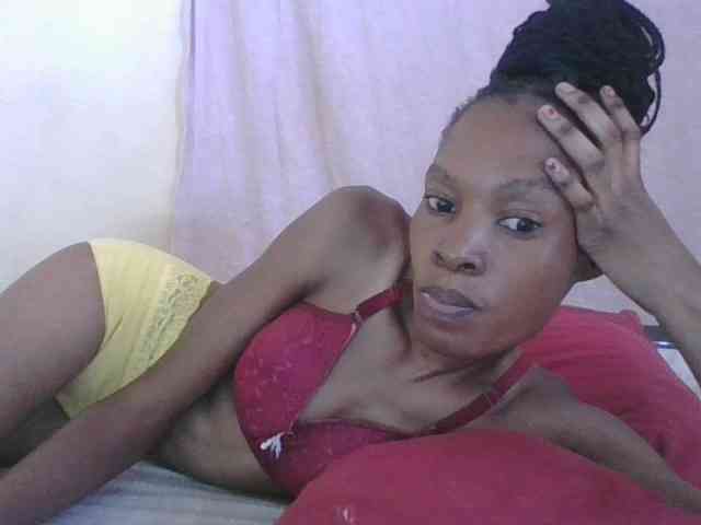 Sweetpetite254 webcam