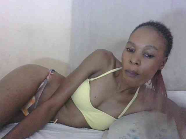 Sweetpetite254 webcam