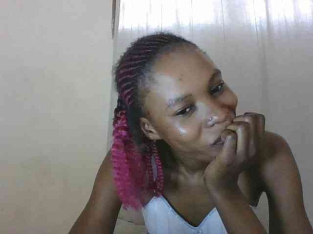Sweetpetite254 webcam