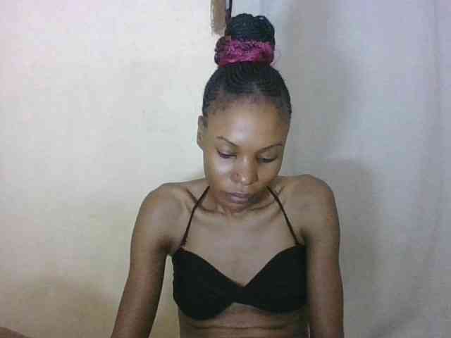 Sweetpetite254 webcam