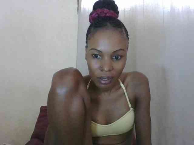 Sweetpetite254 webcam