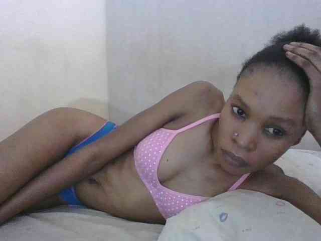 Sweetpetite254 webcam