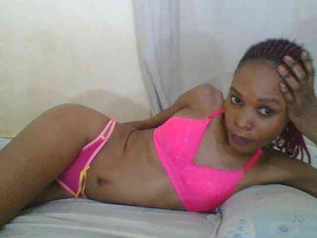 Sweetpetite254 webcam