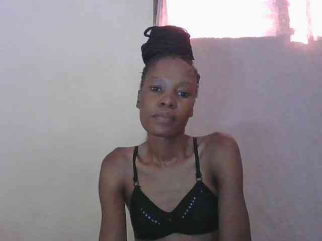 Sweetpetite254 webcam