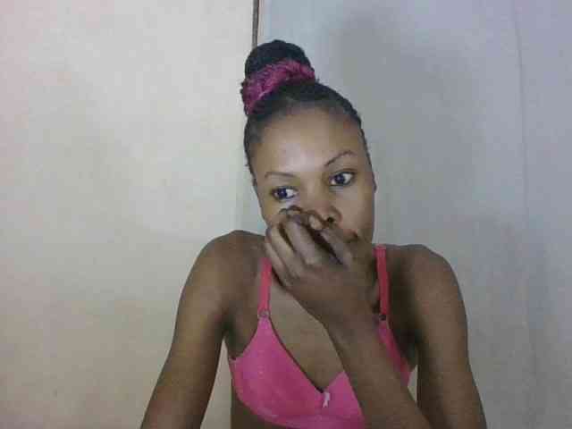 Sweetpetite254 webcam