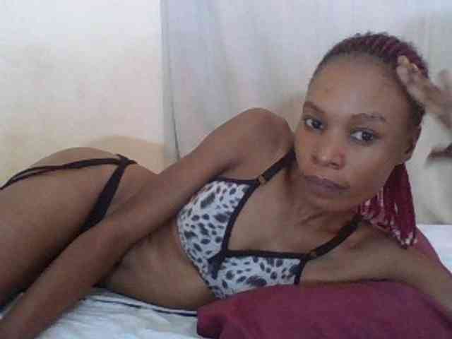 Sweetpetite254 webcam
