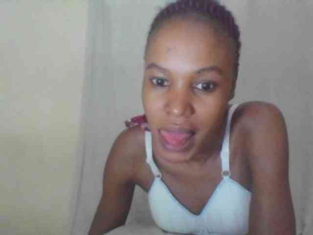 Sweetpetite254 webcam