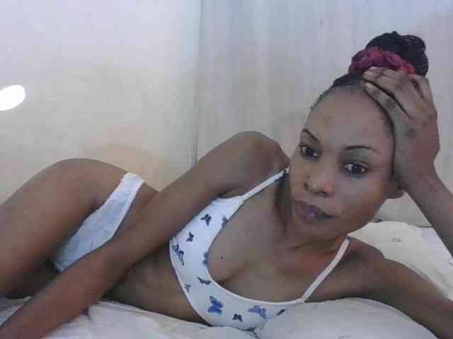 Sweetpetite254 webcam