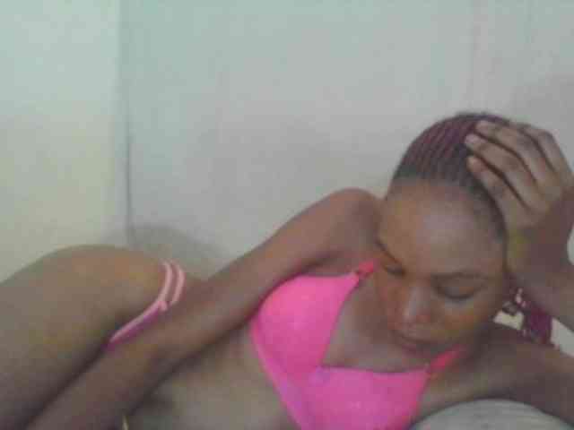 Sweetpetite254 webcam