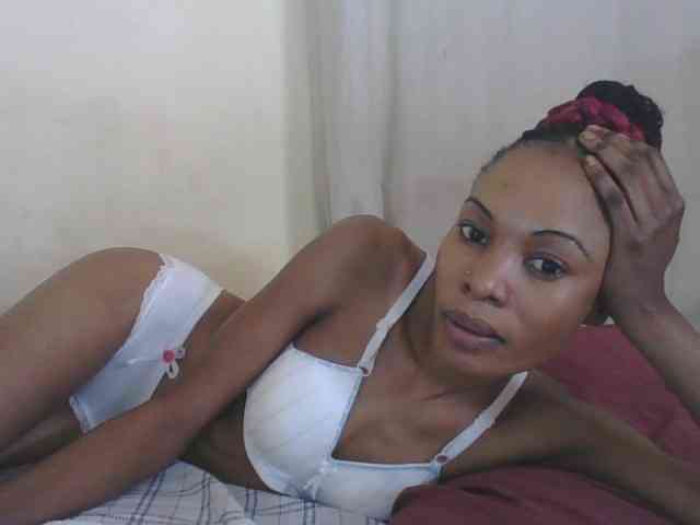 Sweetpetite254 webcam