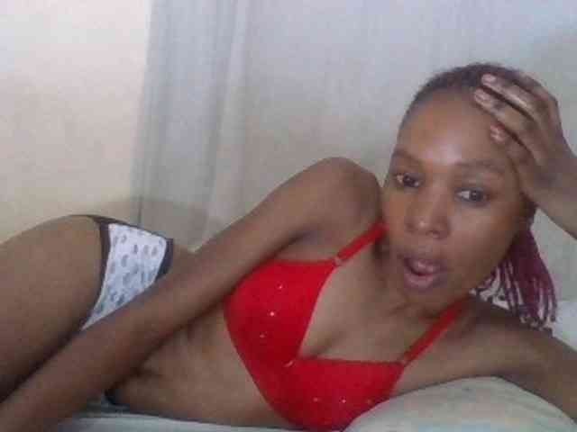 Sweetpetite254 webcam