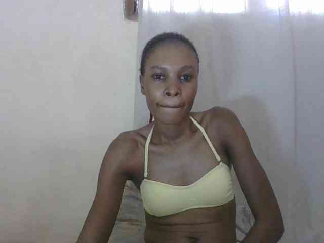 private live webcam Sweetpetite254