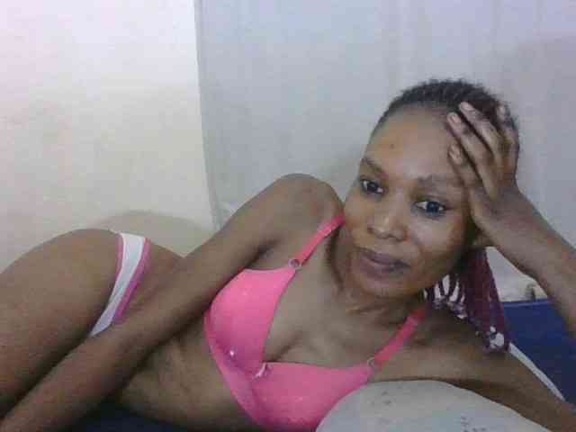 Sweetpetite254 webcam