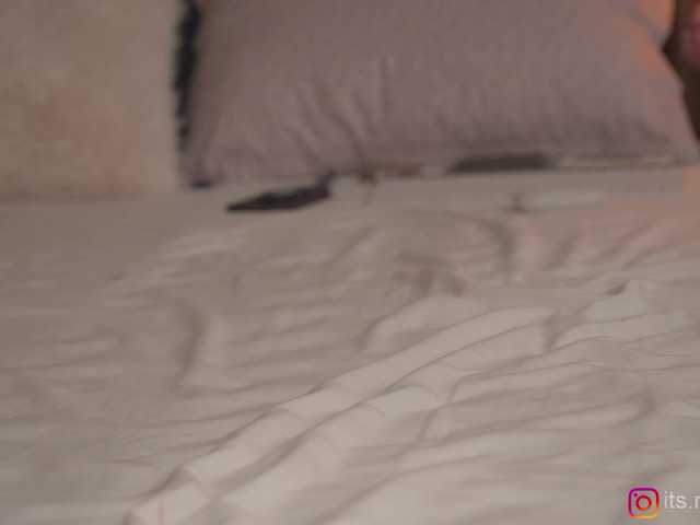 alyonaqueen's BongaCams show and profile