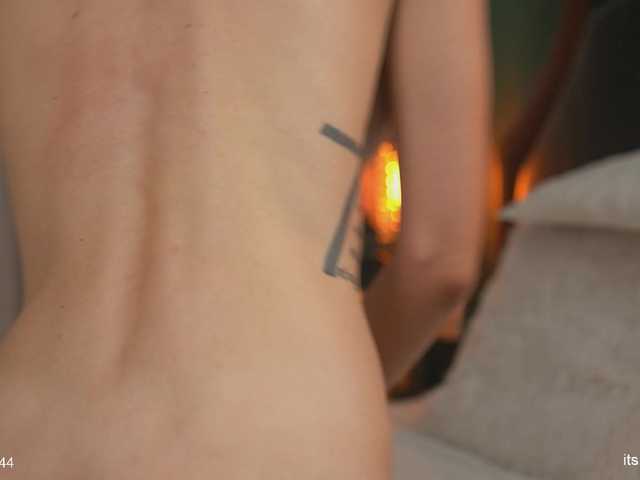 alyonaqueen's BongaCams show and profile