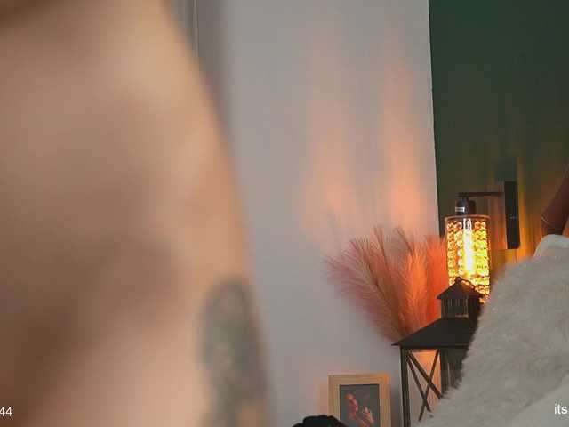 Sex chat gratuit in direct cu alyonaqueen pe BongaCams