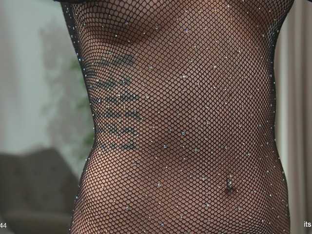 Sex chat gratuit in direct cu alyonaqueen pe BongaCams