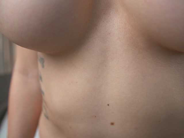 Sex chat gratuit in direct cu alyonaqueen pe BongaCams